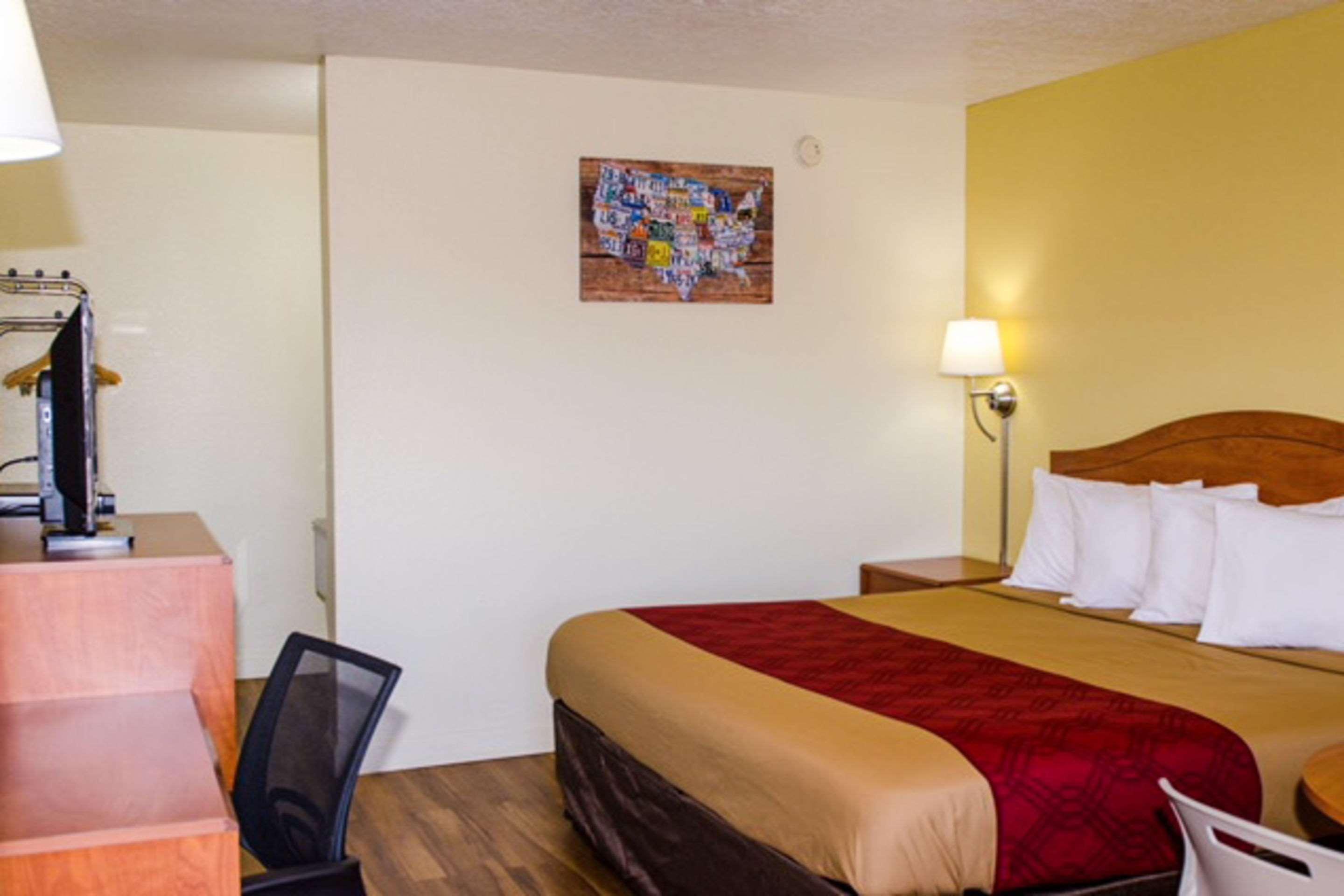Econo Lodge East Albuquerque Exterior photo