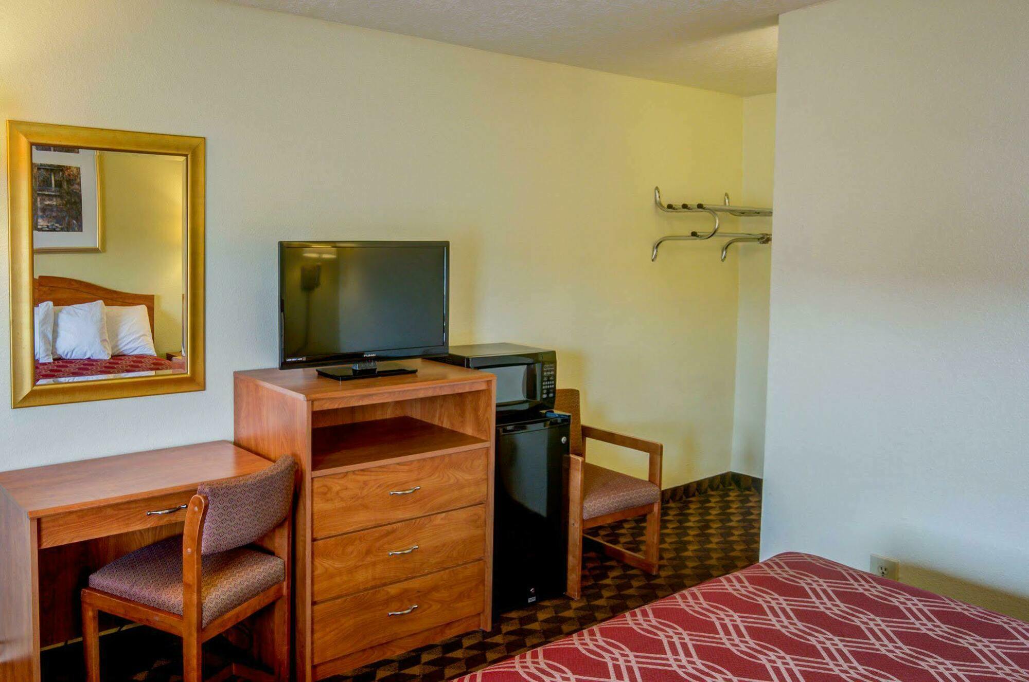 Econo Lodge East Albuquerque Exterior photo
